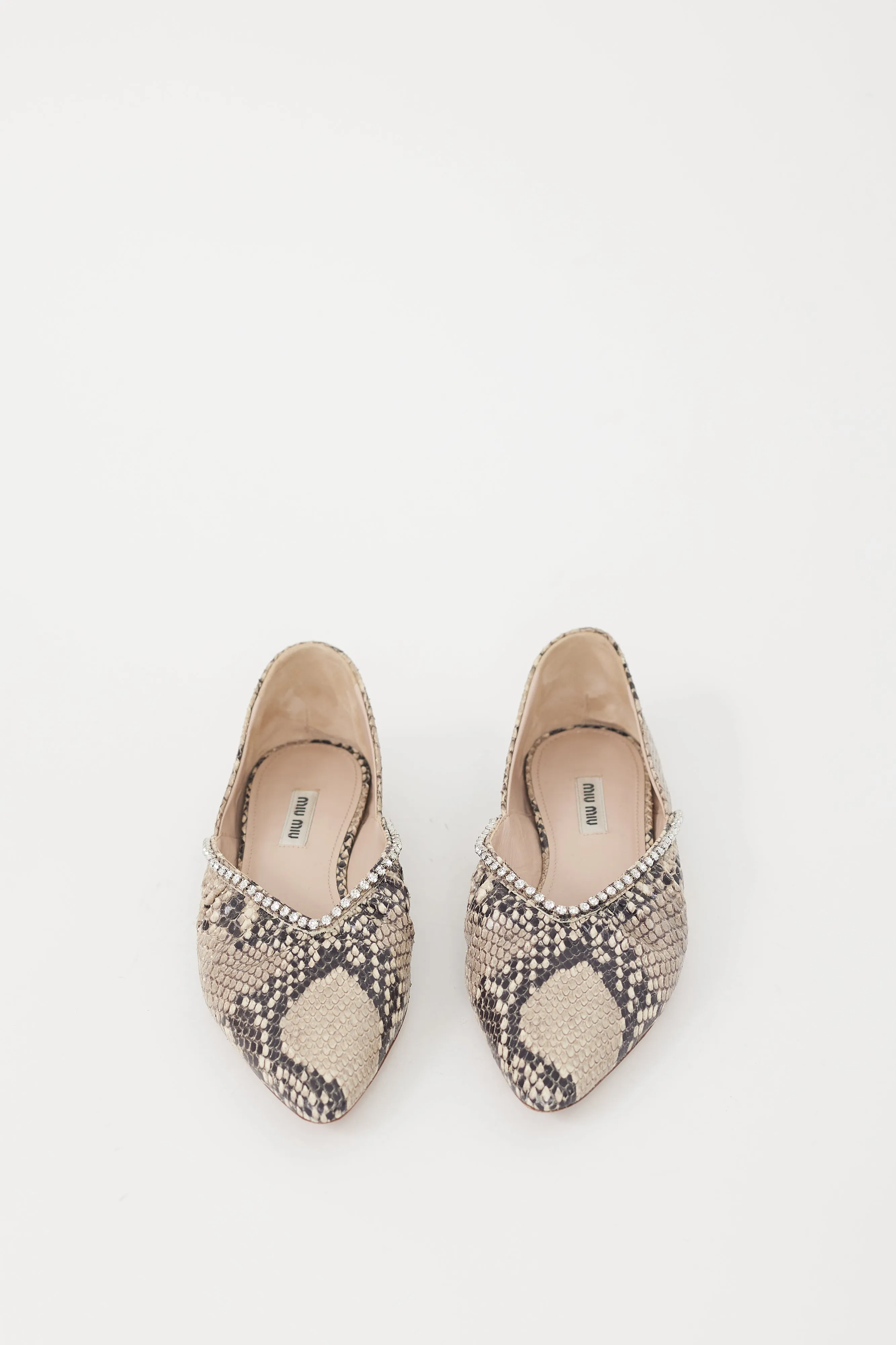 Grey & Black Textured Flat
