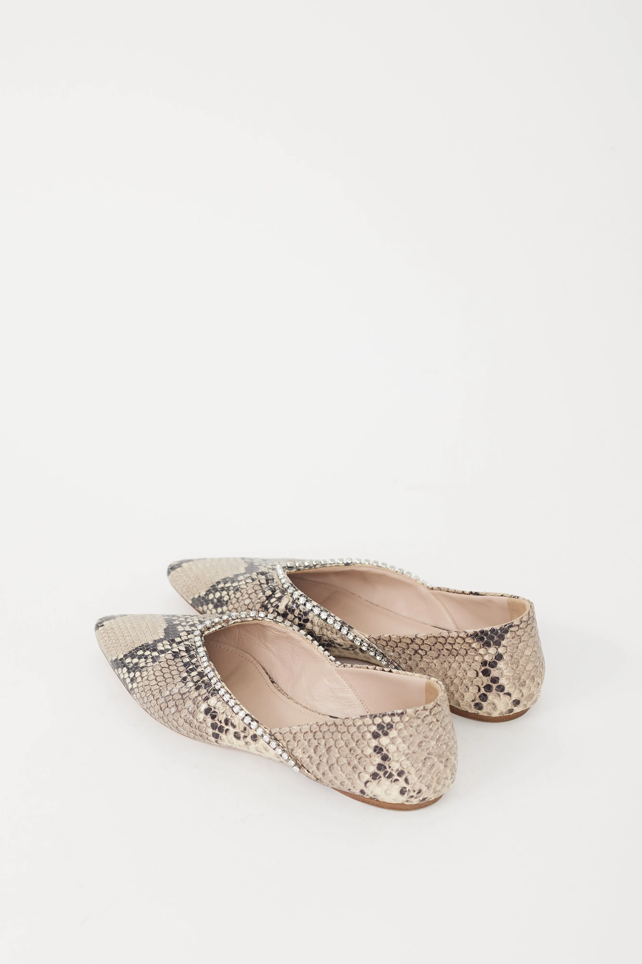 Grey & Black Textured Flat