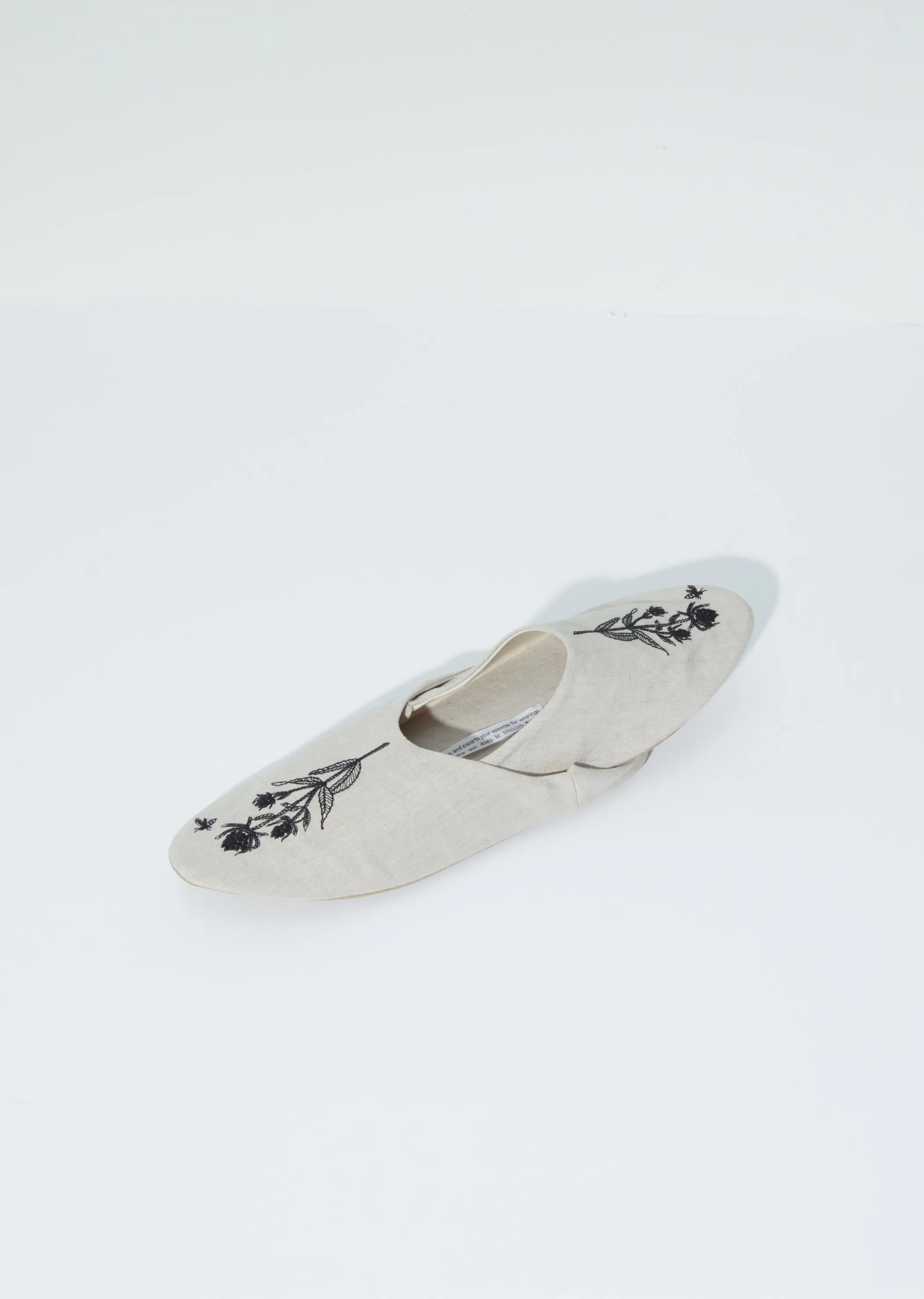 Linen Babouche Slippers — Natural x Black