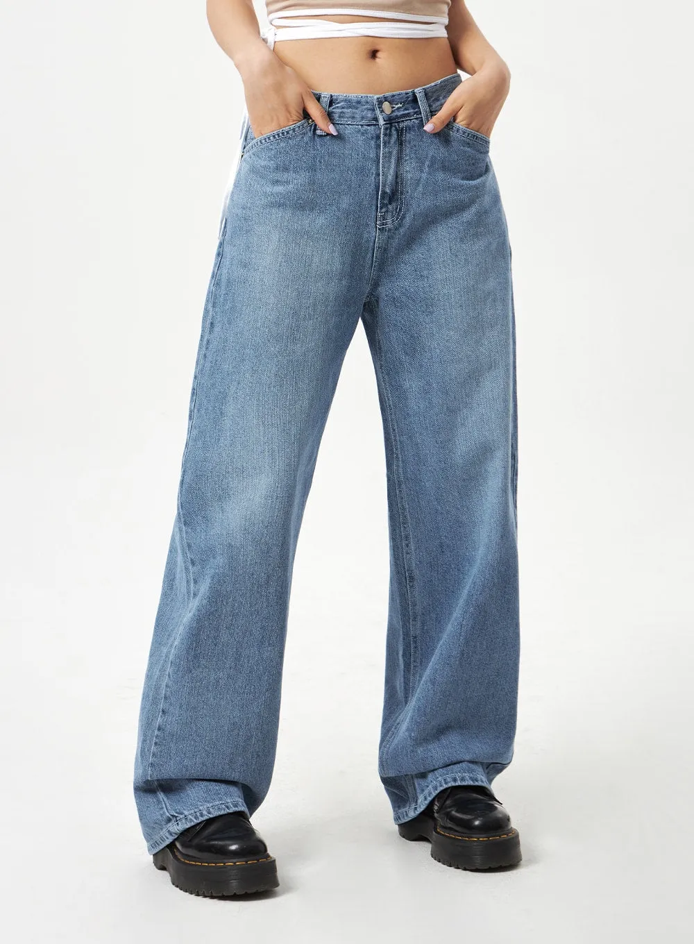 Low Rise Mid-Wash Jeans CA321