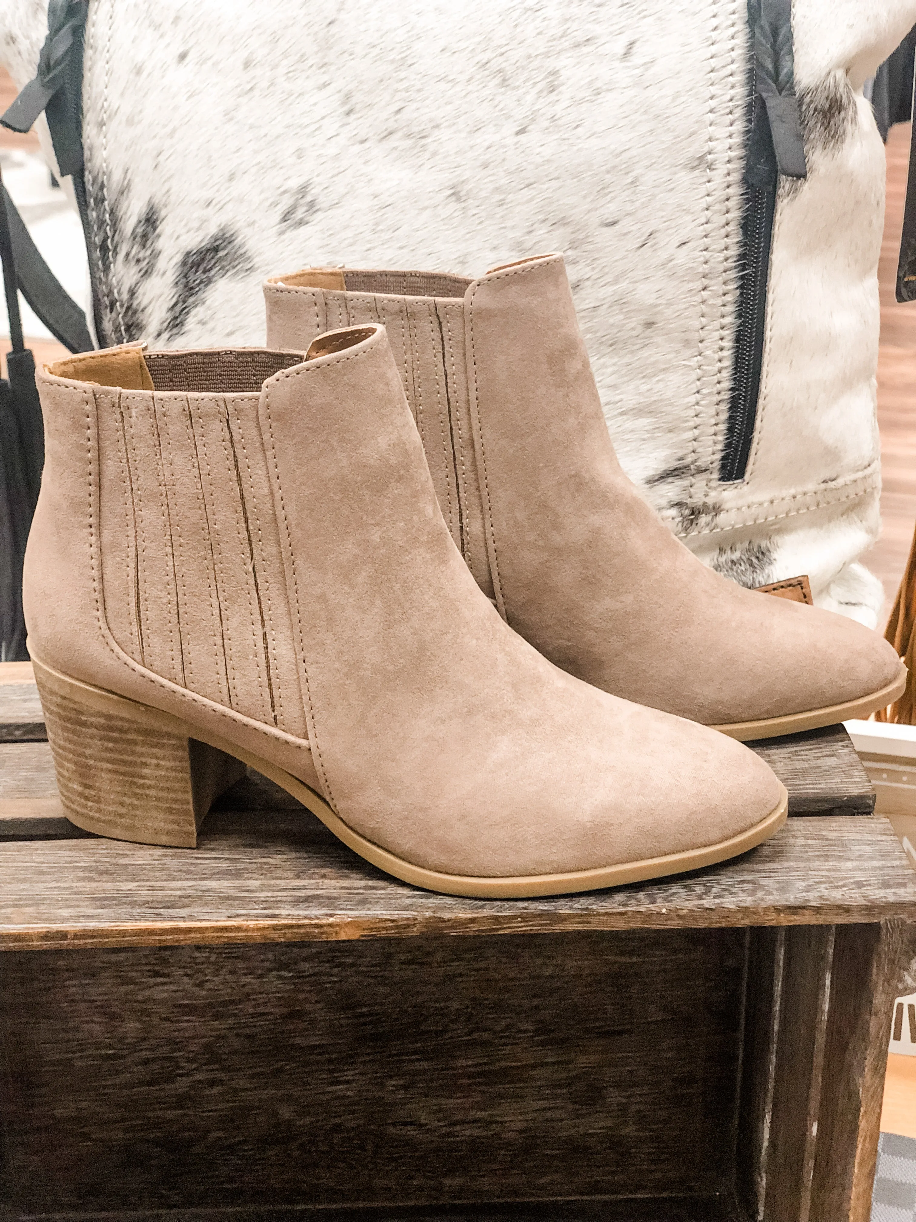 *Outlet* Shiloh Booties (Taupe)