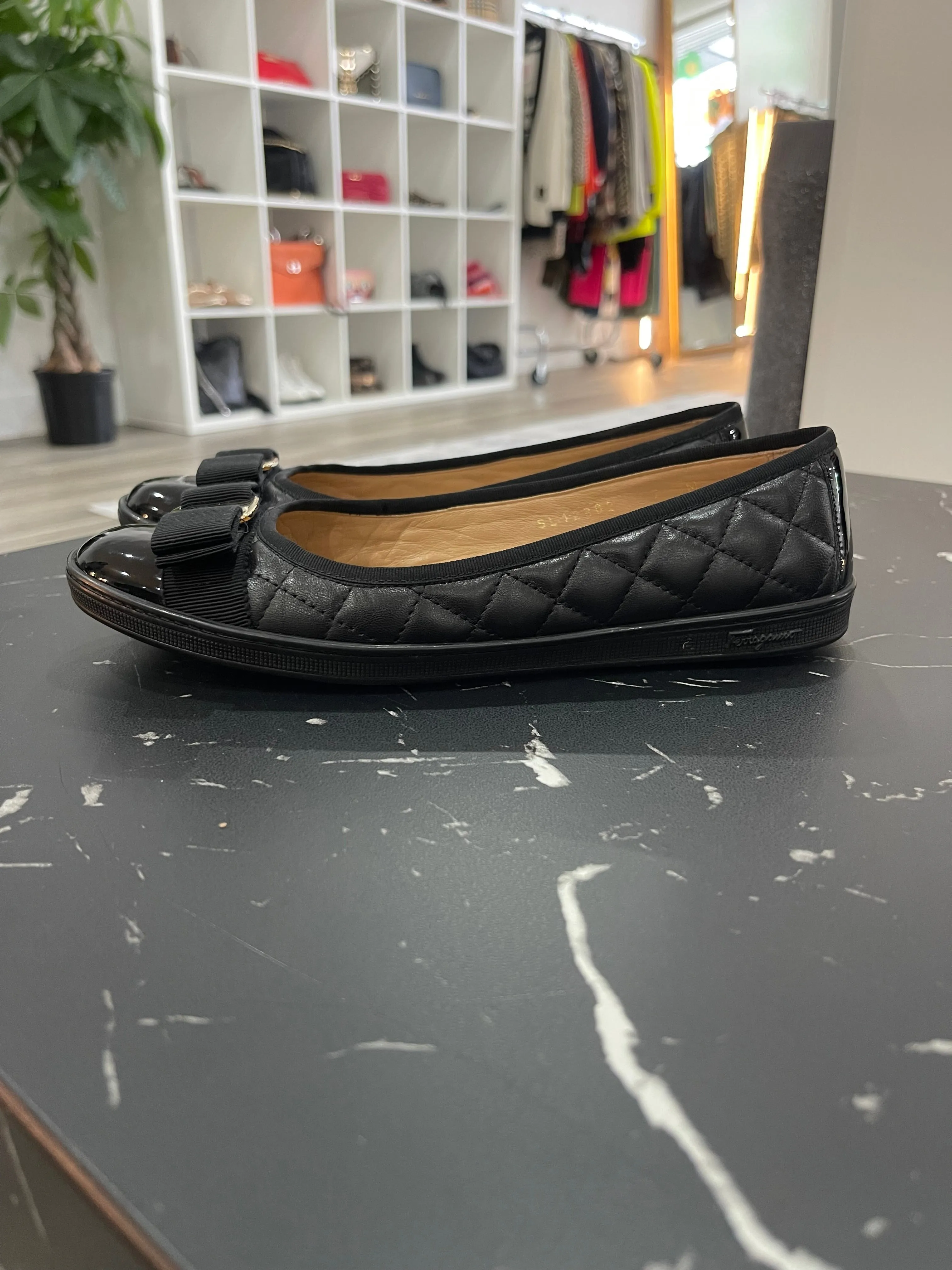 SALVATORE FERRAGAMO Varina Ballet flat - Size 7