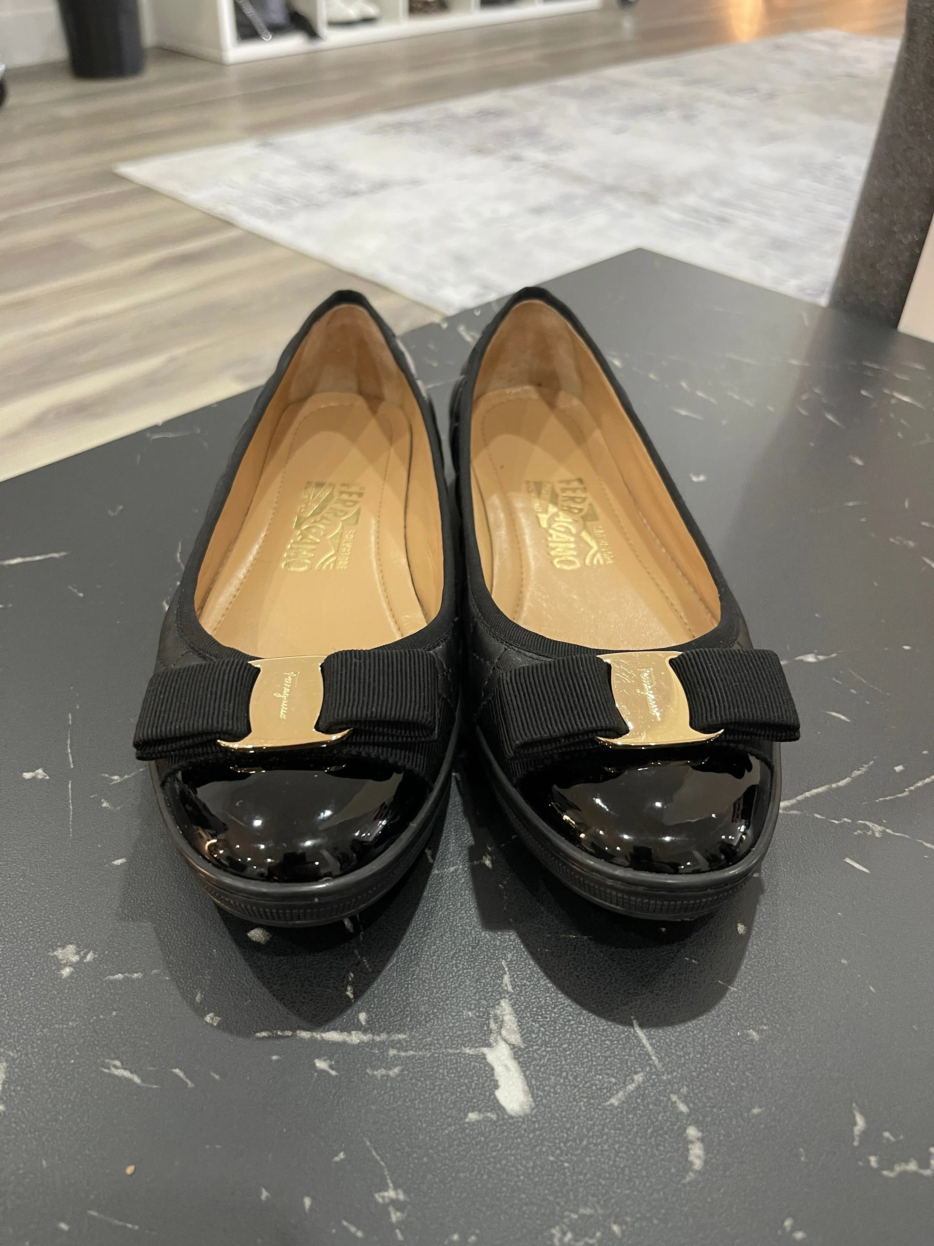 SALVATORE FERRAGAMO Varina Ballet flat - Size 7
