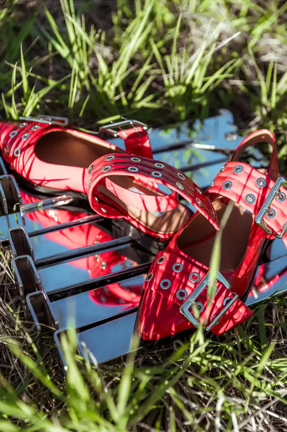 Steve Madden Graya Flats in Red