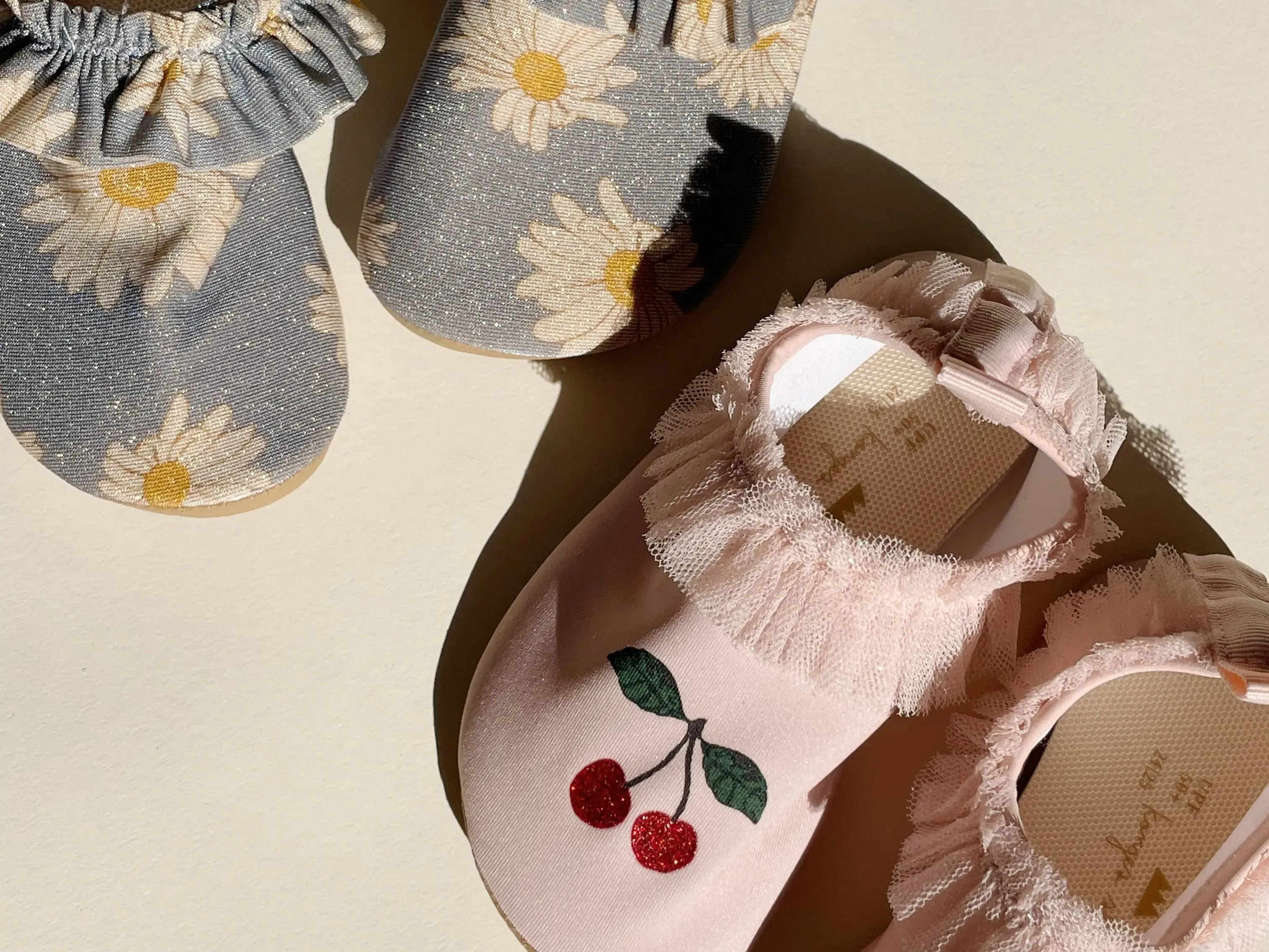 Strut Swim Shoes - Cameo Rose