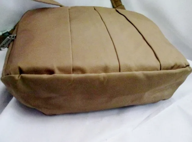 TRAVELON  Messenger Crossbody Anti-theft Shoulder Bag BROWN Travel Man Purse