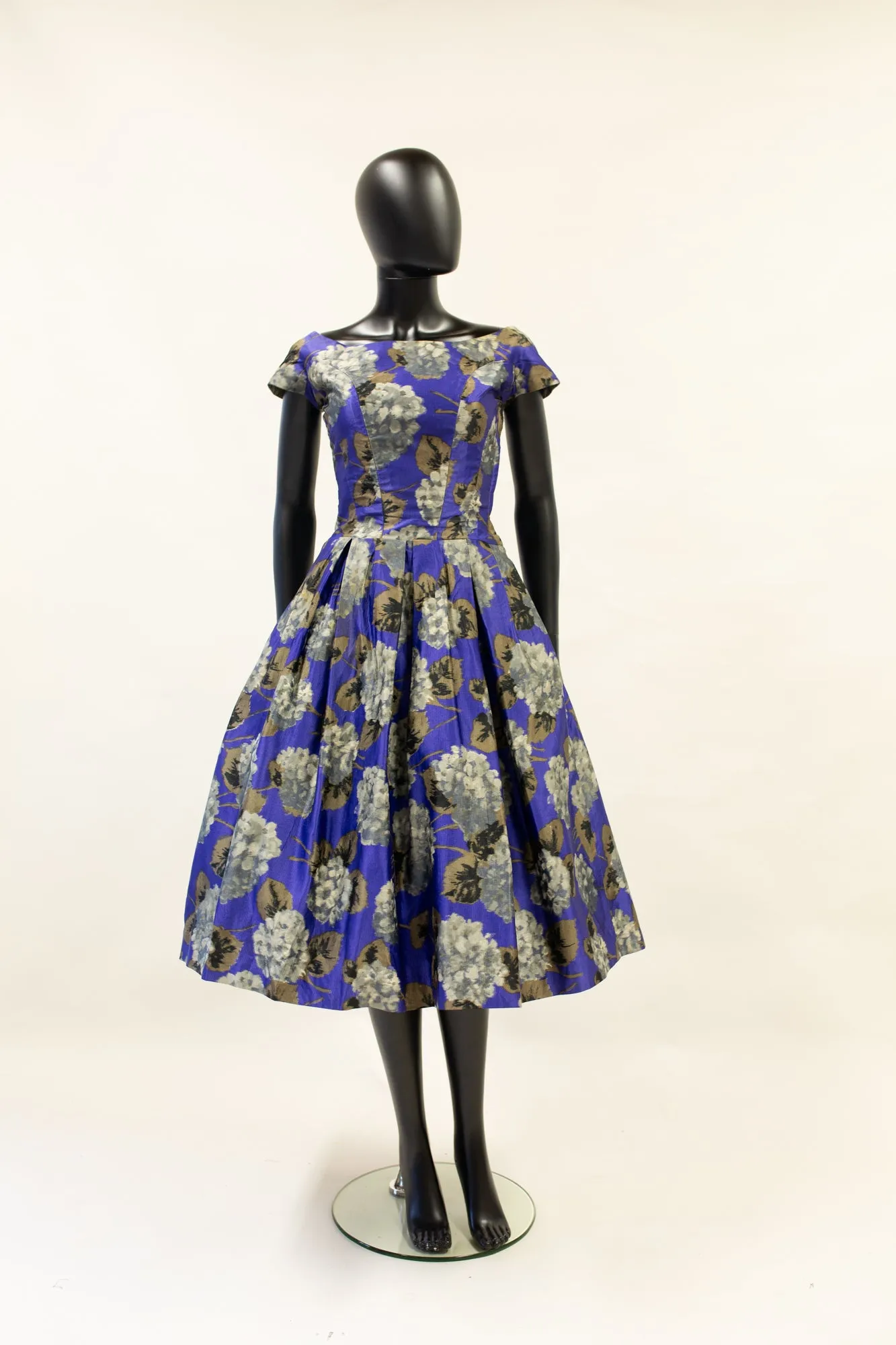 Vintage 1950s Purple Hydrangea Dress